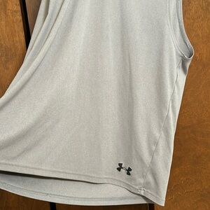 Heat Gear Sleeveless UA Hoodie Size XL